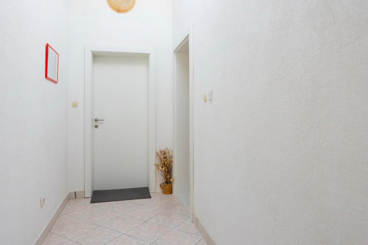 Koko Makarska Exterior foto